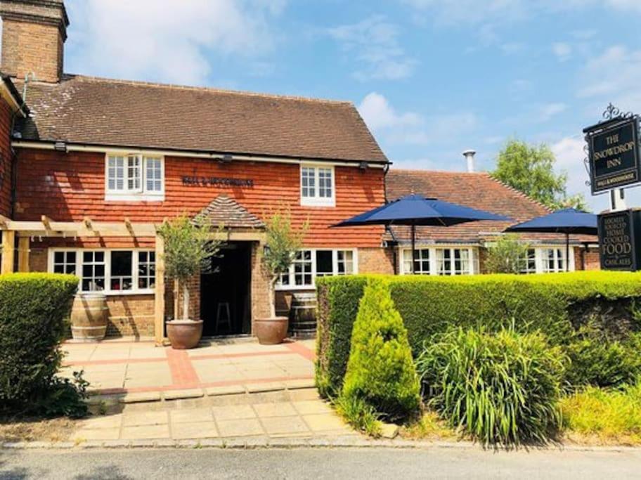 Вилла The Retreat Chelwood Gate Экстерьер фото