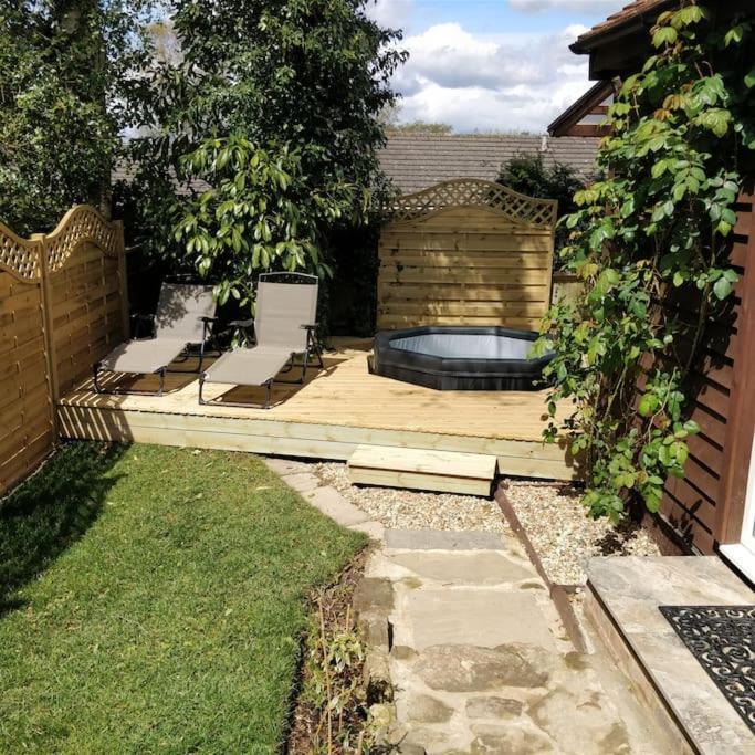 Вилла The Retreat Chelwood Gate Экстерьер фото